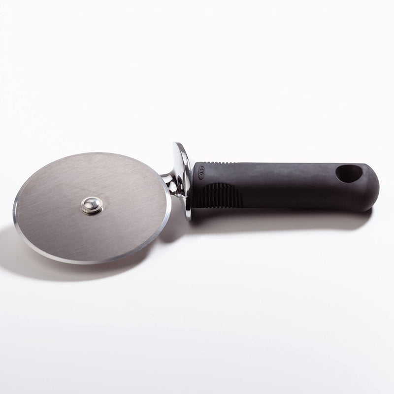 oxo good grips 4-inch pizza wheel and cutter
